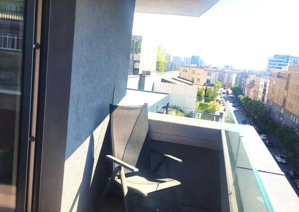 PREDAJ – svetlý 1i apartmán s balkónom, Rezidencia Premiere.