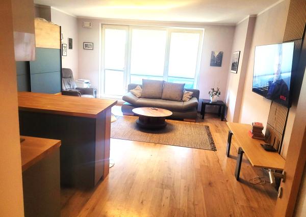 PREDAJ – svetlý 1i apartmán s balkónom, Rezidencia Premiere.