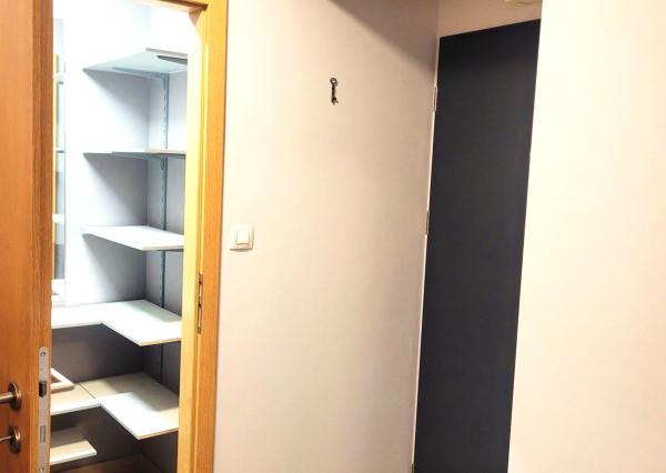 PREDAJ – svetlý 1i apartmán s balkónom, Rezidencia Premiere.