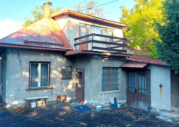 EXKLUZÍVNE, PREDAJ - 6i RD, UP 200 m2, pozemok 1742 m2, Banská Štiavnica.