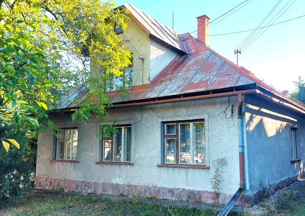 EXKLUZÍVNE, PREDAJ - 6i RD, UP 200 m2, pozemok 1742 m2, Banská Štiavnica.