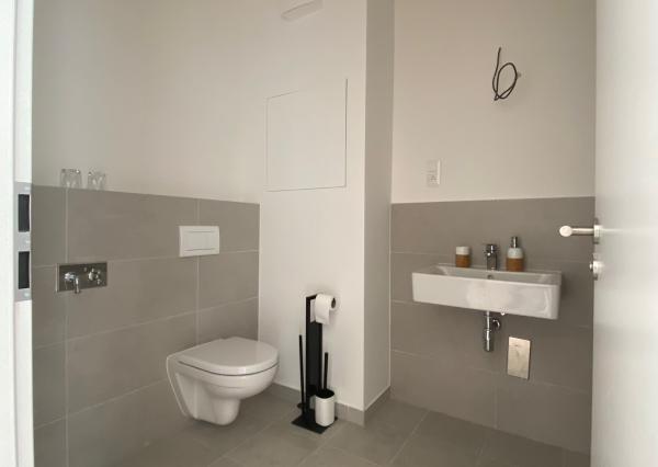 Predaj 2 izbový byt na Slnečniciach POP- Bratislava-Petržalka,
