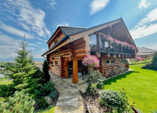 Luxusný 5-izbový rodinný zrub s nadherným výhľadom na Spišský hrad