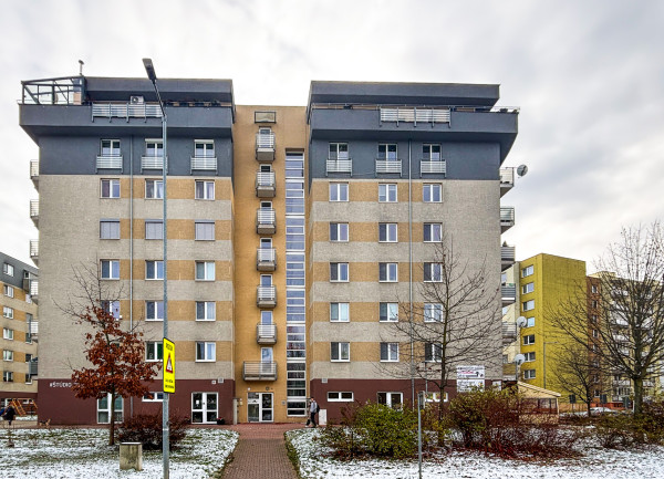 Prenájom | Obchodné priestory 40 m², Vlčince