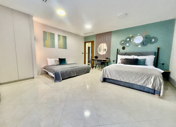 Prémiový 2-izbový byt na 2. poschodí s balkónom v centre BA