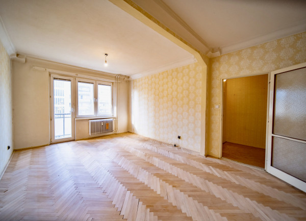 Predaj 3 izbový byt - Bratislava - Ružinov, Haburská