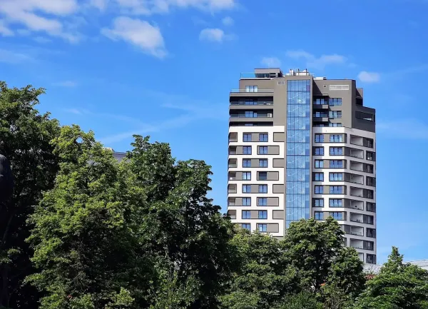 PREDAJ – svetlý 1i apartmán s balkónom, Rezidencia Premiere.