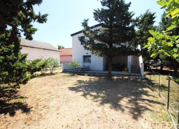 Samostane stojaci RD, 5i, 109 m2,  400 m od mora, ostrov Vir.
